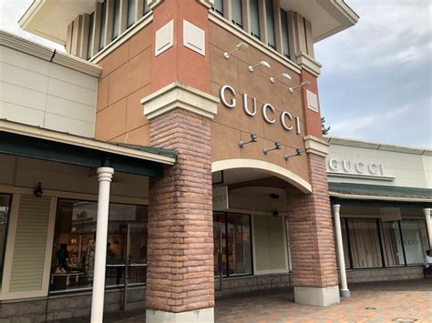 gucci 御殿場 outlet.